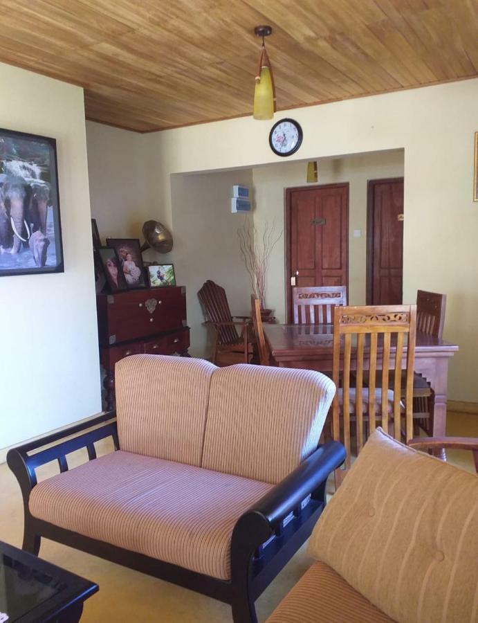 Hill View Bungalow Bed & Breakfast Нувара Елия Екстериор снимка